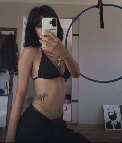 zeynpssii nude photo 51