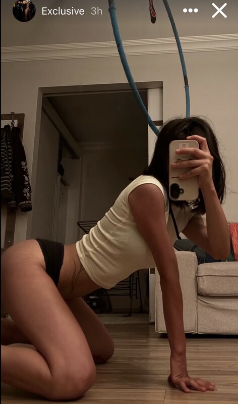 zeynpssii nude photo 11