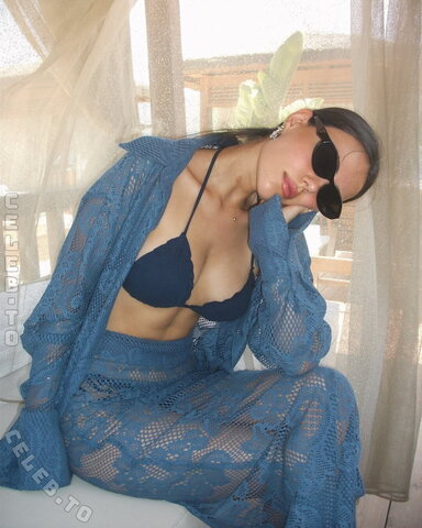 Özgü Kaya photo 2