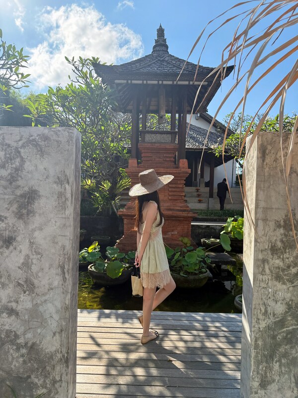 zhang_xinmu nude photo 13