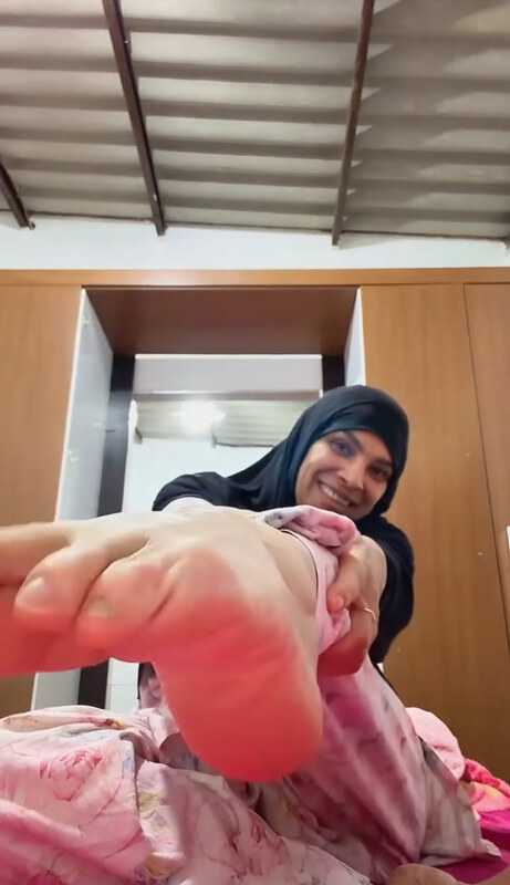 zhera_muslim_brasilian nude photo 2