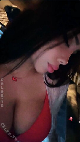 Zilan Pakize nude photo 13