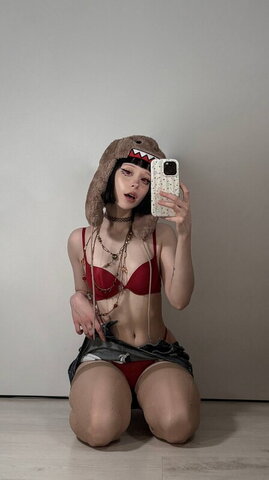 Zira_merz nude photo 12