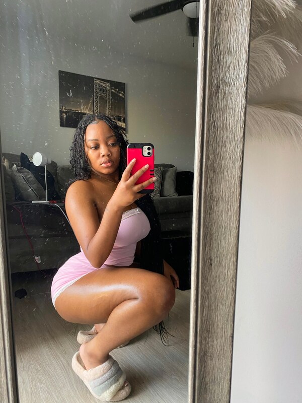 Zirocxo nude photo 3