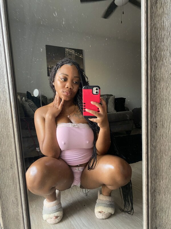 Zirocxo nude photo 4