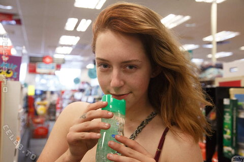 Zishy nude photo 60
