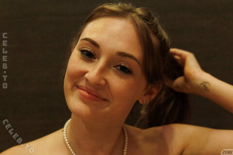 Zishy nude photo 183