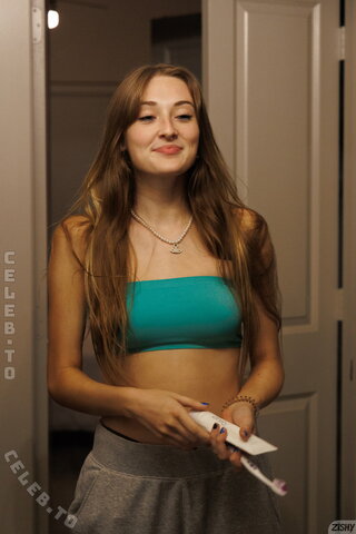 Zishy nude photo 174
