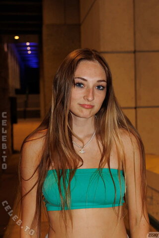 Zishy nude photo 138