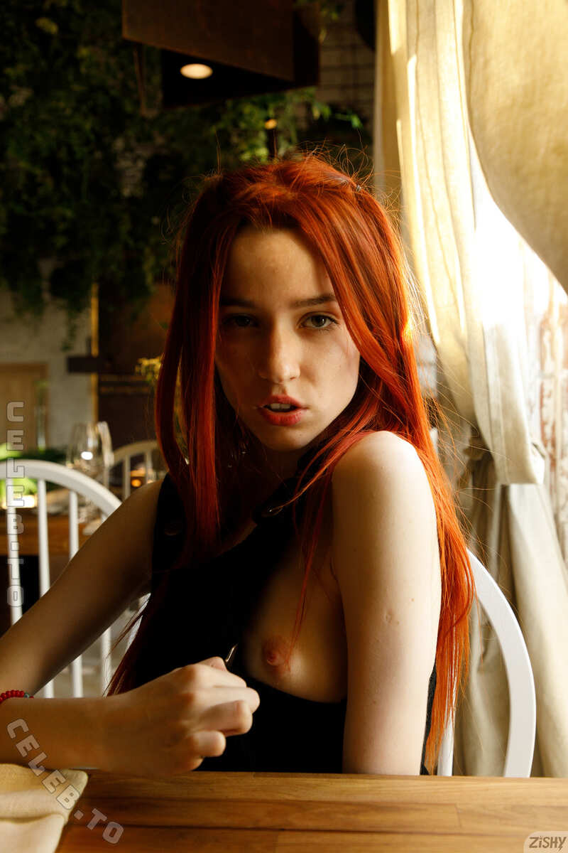 Zishy nude photo 2