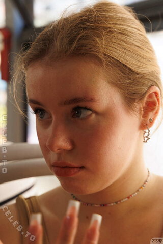 Zishy nude photo 204