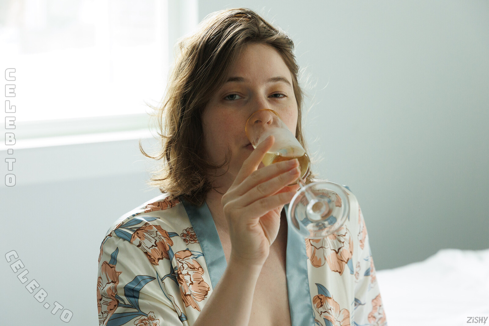 Zishy nude photo 13