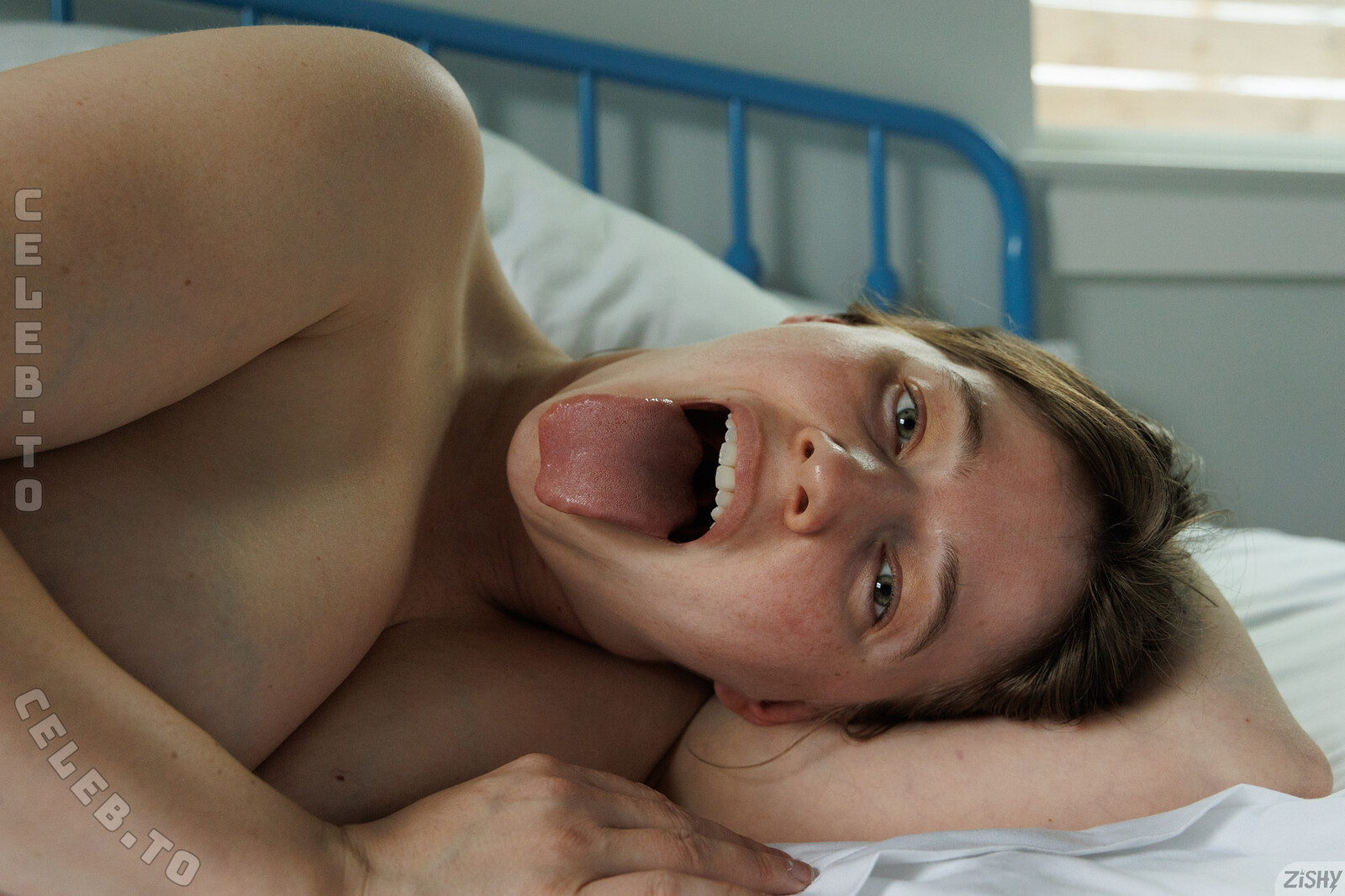 Zishy nude photo 13