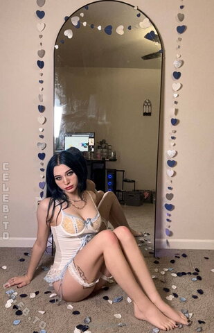 zizibunnii nude photo 19