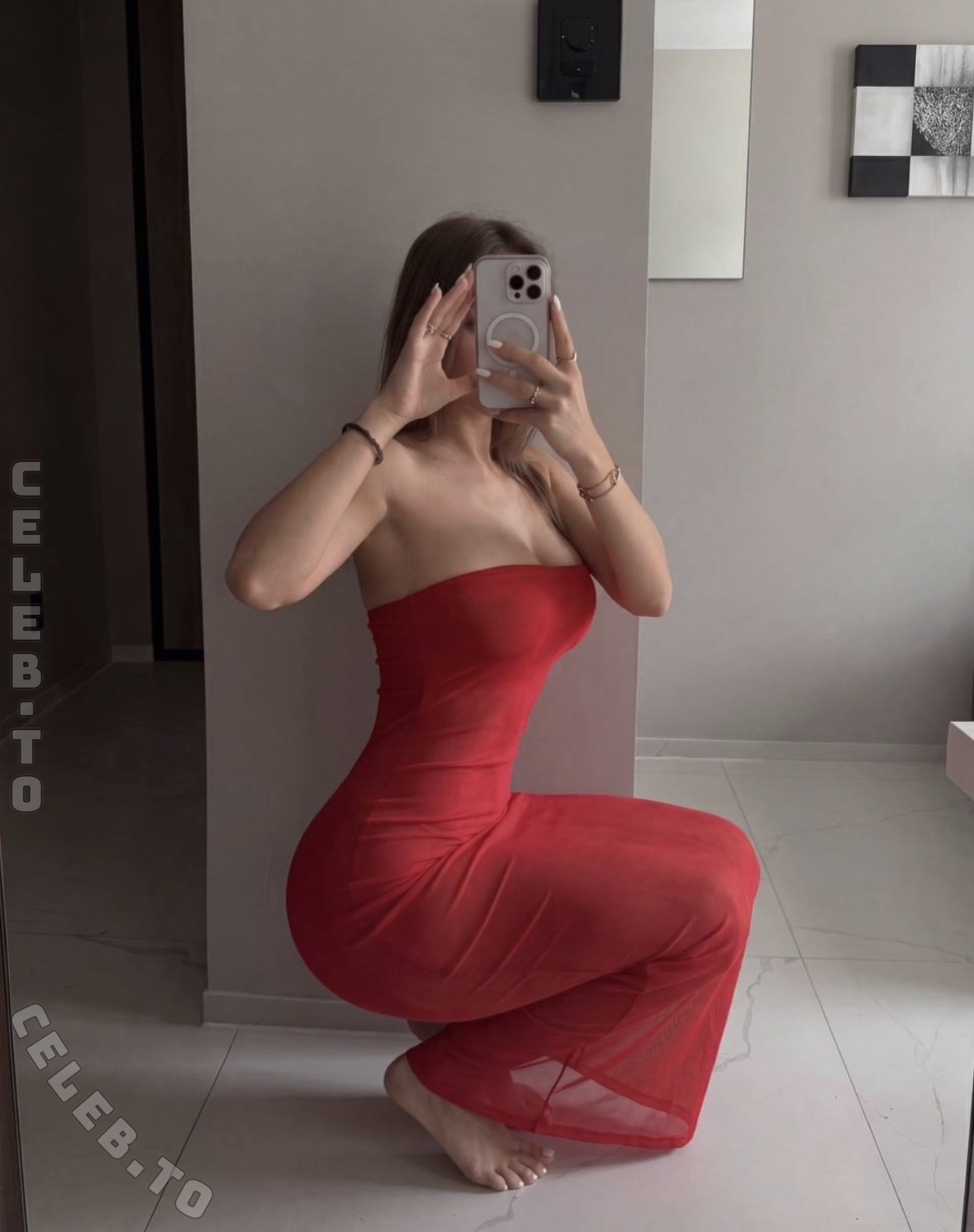 Zlata Sharvarok nude photo 4