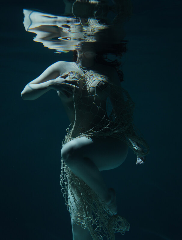 Zlatoslava Abumova nude photo 13