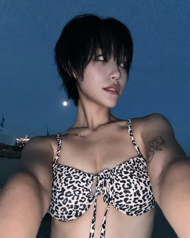 Z___meme nude photo 15