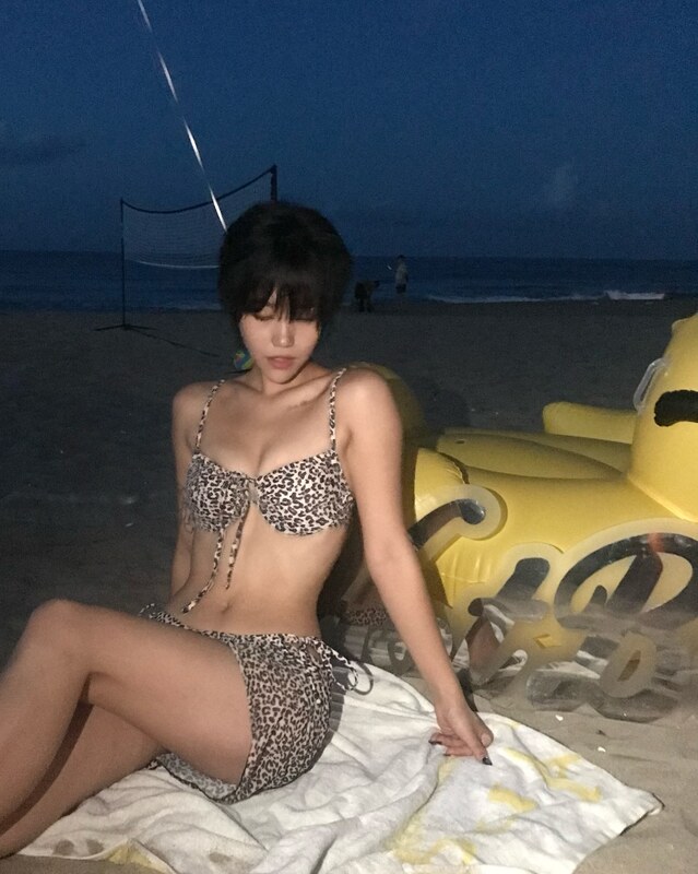 Z___meme nude photo 22