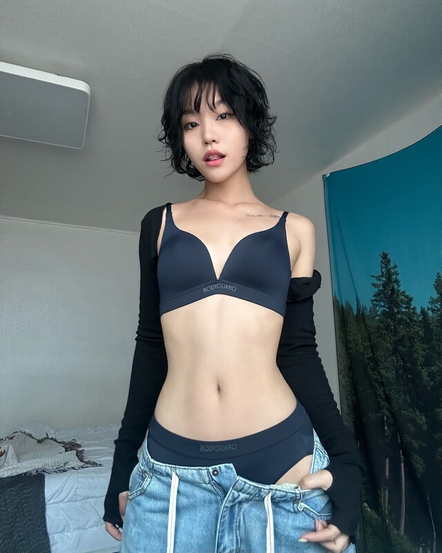Z___meme nude photo 35