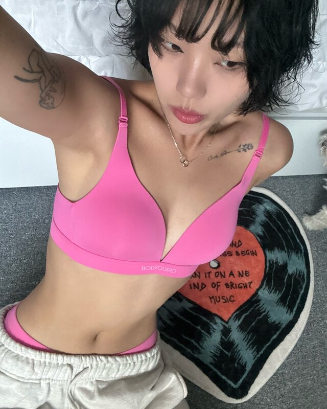 Z___meme nude photo 37