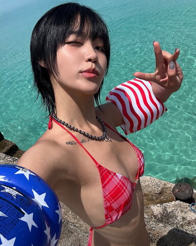 Z___meme nude photo 28