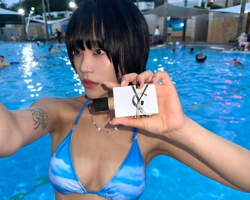 Z___meme nude photo 20