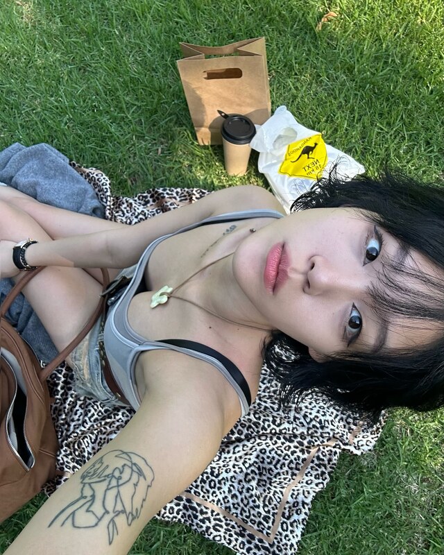 Z___meme nude photo 9