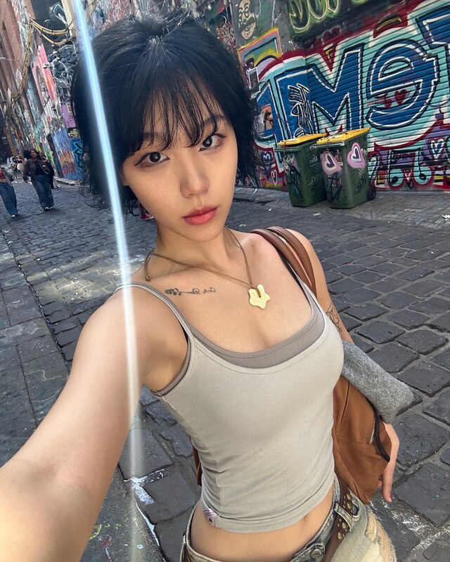 Z___meme nude photo 12