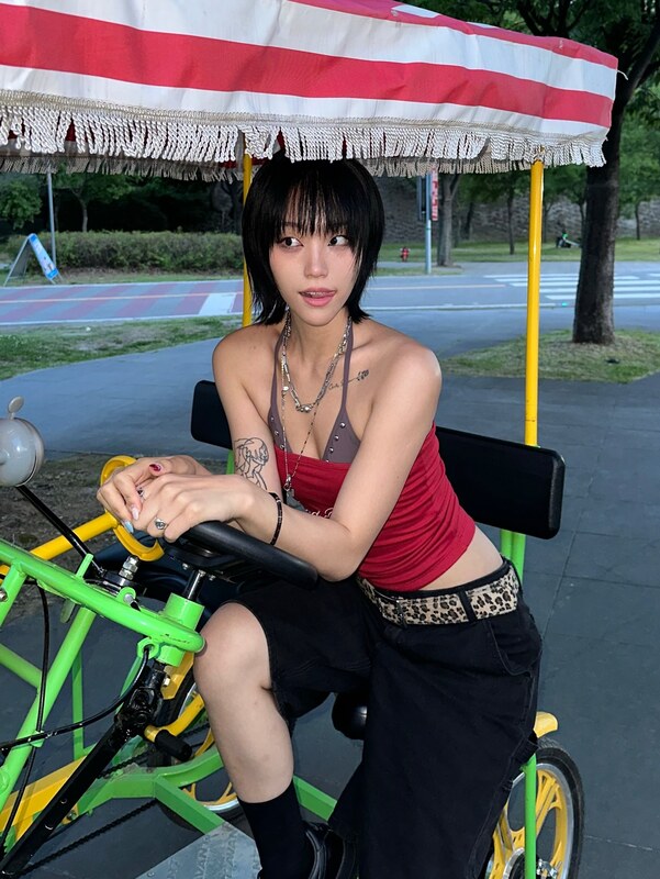 Z___meme nude photo 17