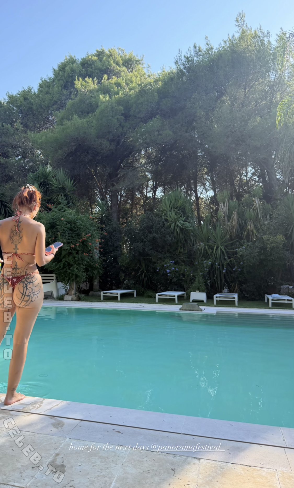 Zoe *333* nude photo 3