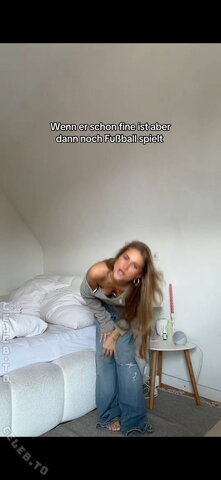 Zoe Kaeppele nude photo 68