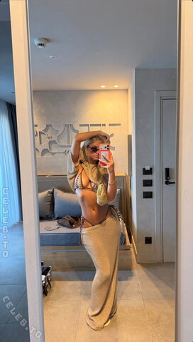 Zoe Kaeppele photo 1