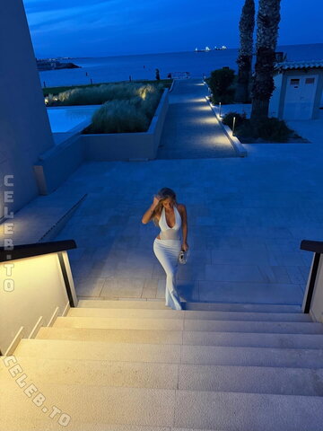 Zoe Kaeppele photo 6