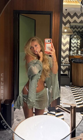 Zoe Kaeppele New (1 photo)