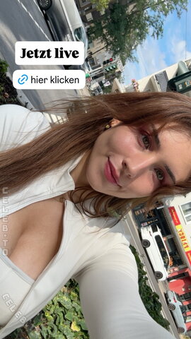 Zoe Matthea Fresh (1 photo)