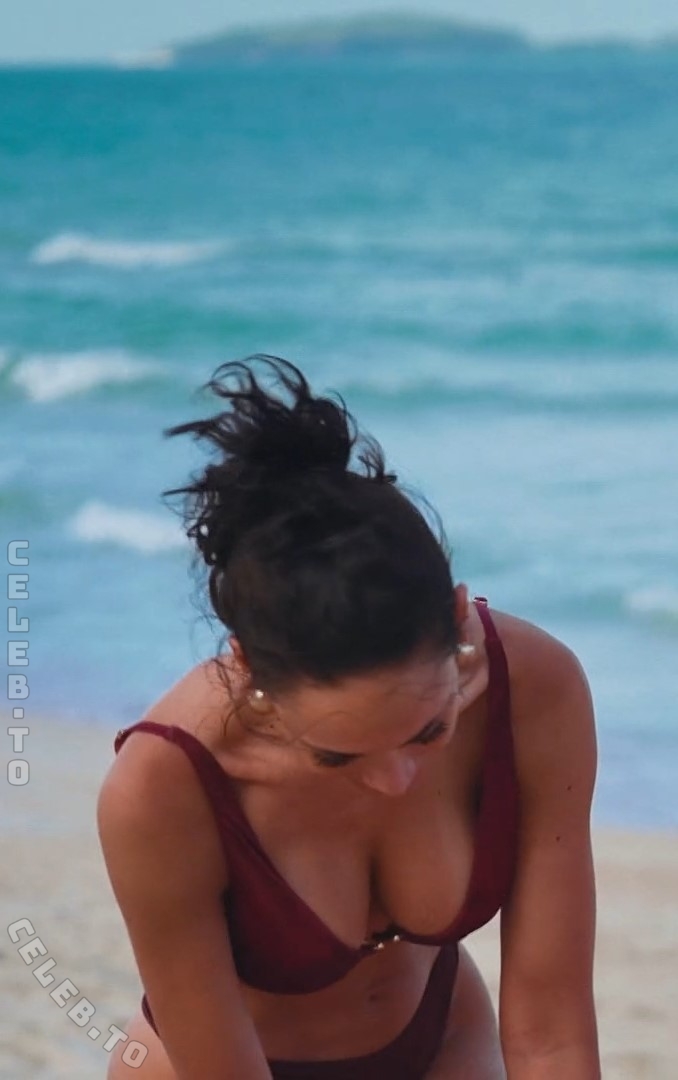 Zoe Müllner nude photo 6