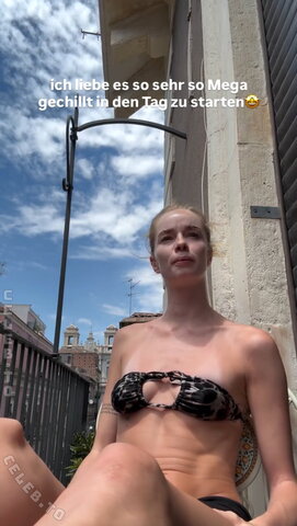 Zoe Salome Saip nude photo 7