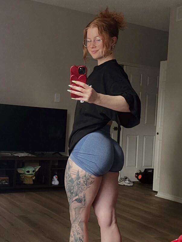 Zoe Tierney nude photo 22