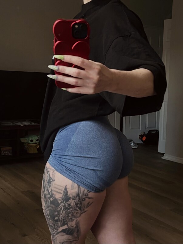 Zoe Tierney nude photo 23