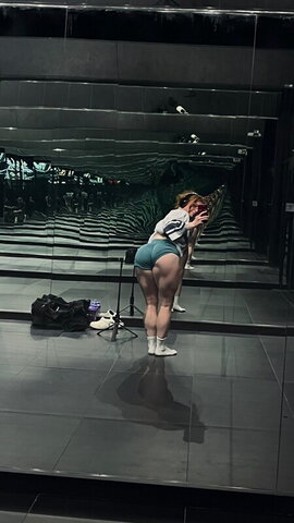 Zoe Tierney nude photo 87