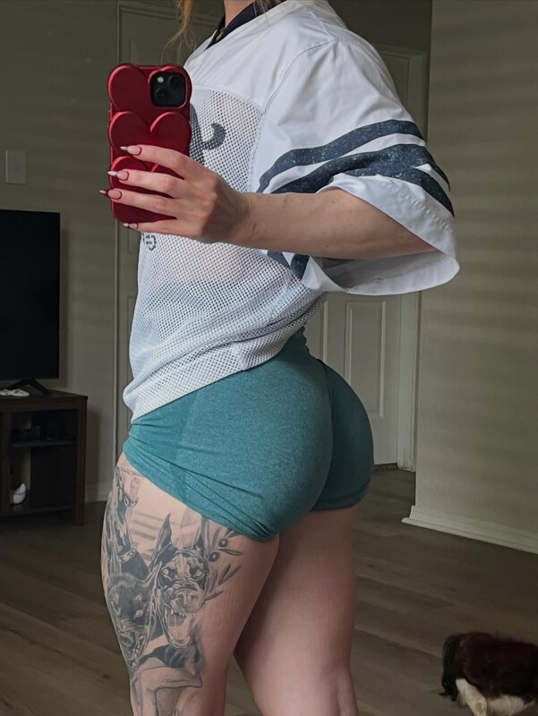 Zoe Tierney nude photo 38