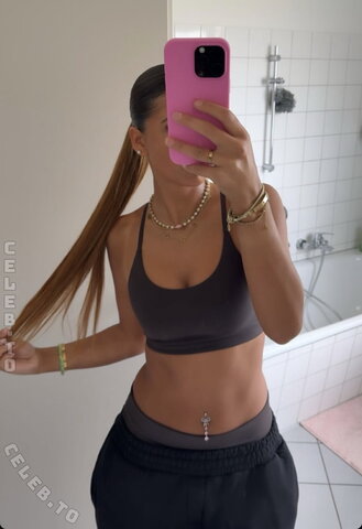 Zoesalg nude photo 46