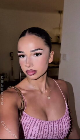 Zoesalg nude photo 18