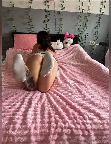 Zoesweet nude photo 9