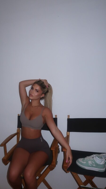 Zoey Schulman nude photo 4