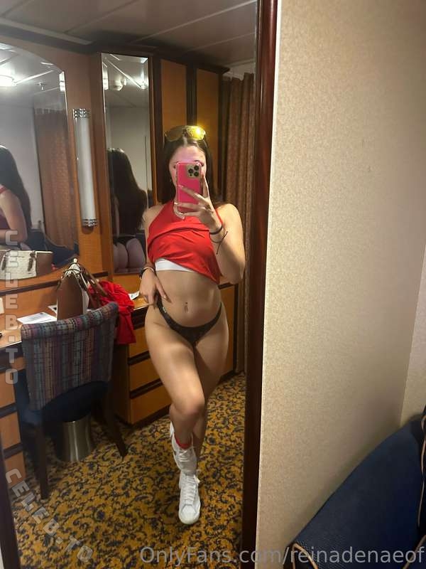 zoeyava nude photo 1