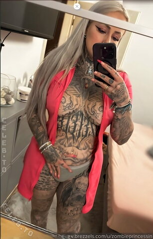 Zombieprinzessin nude photo 21