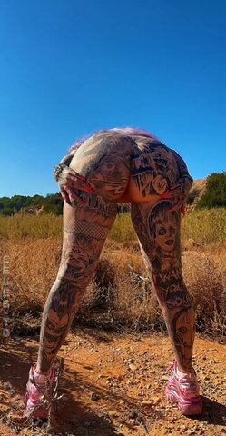 Zombieprinzessin nude photo 13