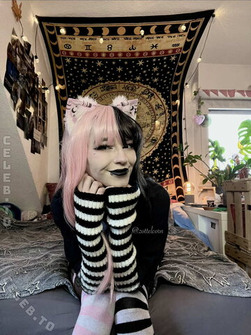 Zottelcorn nude photo 26