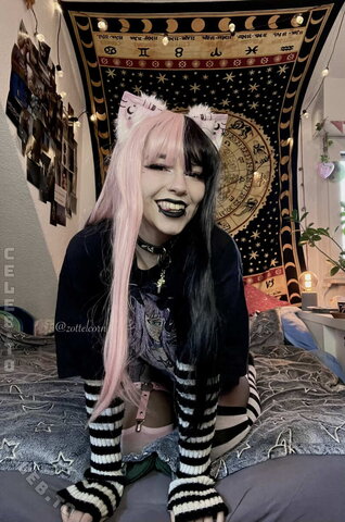 Zottelcorn nude photo 22